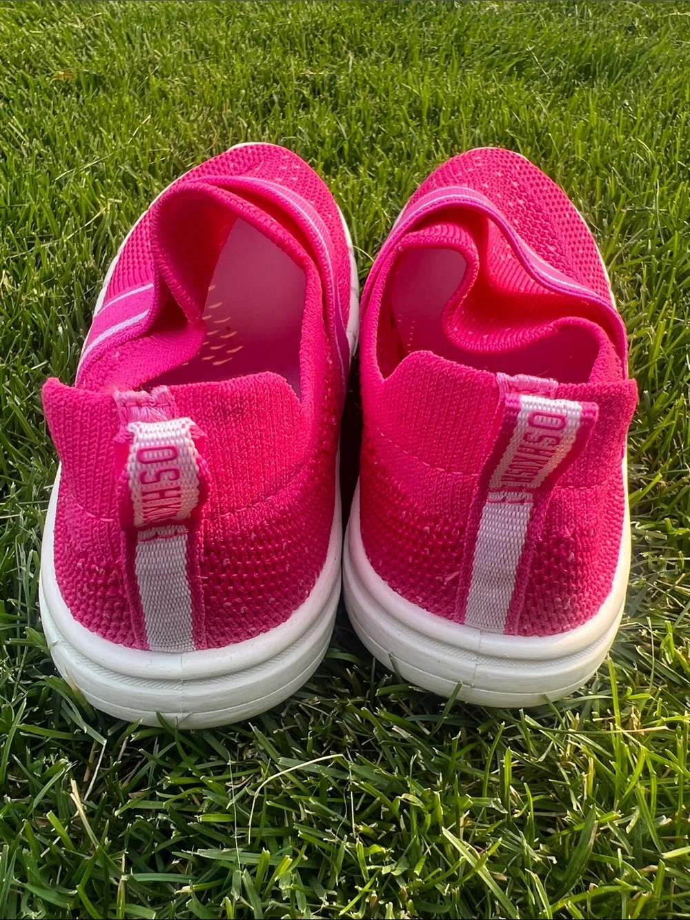 OshKosh B'gosh Bright Pink Slip-On Knit Water Shoes